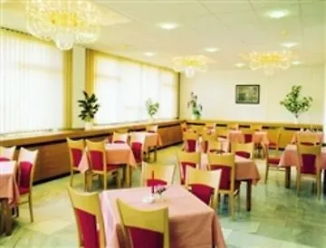 Opatov Hotel Praga